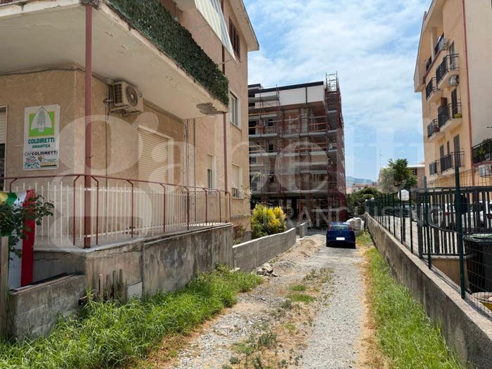 Appartamento trilocale in vendita in VIA DELLA LIBERTA', Centro, Amantea