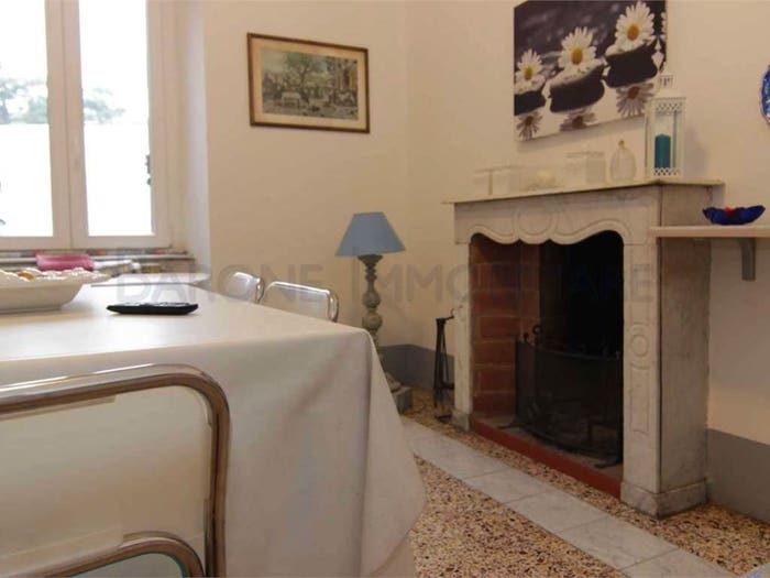 Appartamento con 6 locali in vendita in via luglio, Centro, Carrara