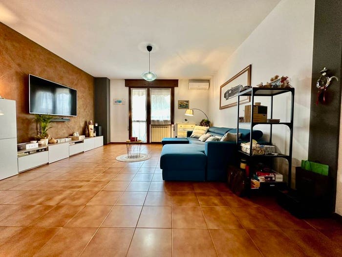 Appartamento quadrilocale in vendita in Viale Regina Margherita, Centro, Ospedaletto Euganeo