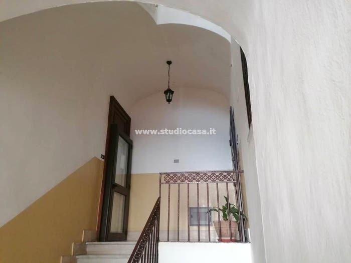 Appartamento con 6 locali in vendita in Centro, Crotone