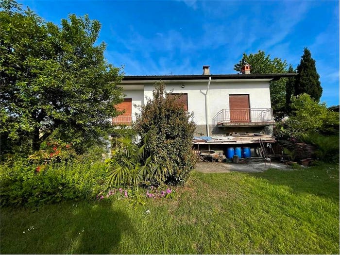 Casa trilocale in vendita in Via Monviso, Centro, Taino