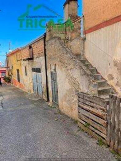 Casa trilocale in vendita in Largo Tripoli, Doria, Cassano all'Ionio