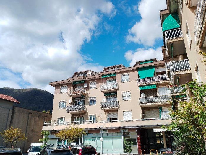 Appartamento trilocale in vendita in Via Valcuvia, Centro, Cittiglio