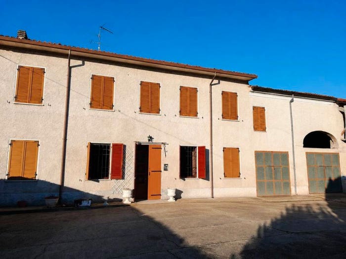 Casa quadrilocale in vendita in Casatico, Marcaria