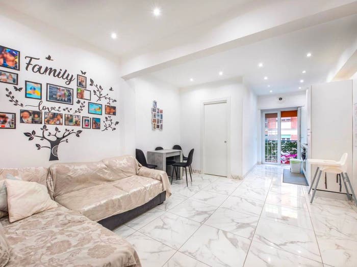Appartamento trilocale in vendita in Via Castelmonte, Ardeatino Montagnola, Roma