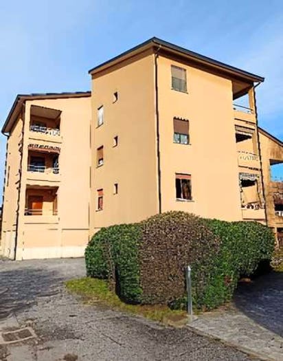 Appartamento trilocale in vendita in Via calabria, Bernate La Ca', Arcore