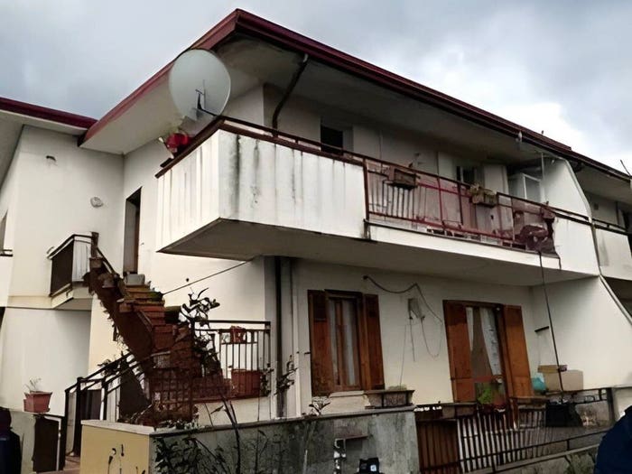 Appartamento con 6 locali in vendita in Via Cappuccini Cappuccini CS Italia, Cappuccini, Dipignano