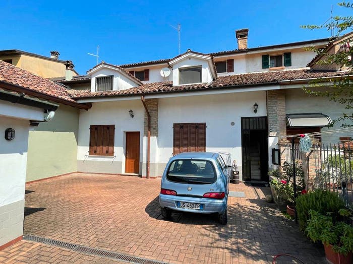 Casa trilocale in vendita in Via Chiesa, Ombriano Sabbioni San Carlo, Crema