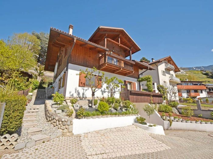 Casa con 6 locali in vendita in Via Beato Artmanno, Centro, Bressanone
