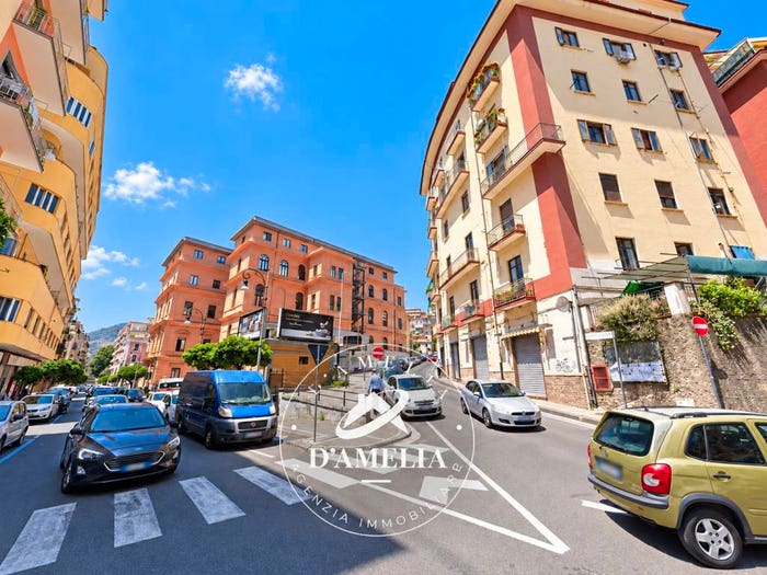 Appartamento bilocale in vendita in Via Pio XI, Centro, Salerno