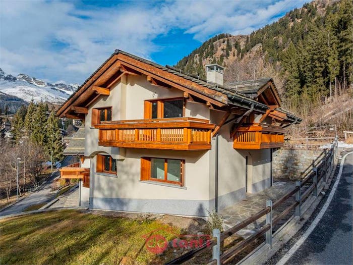 Casa con 5 locali in vendita in Vecchia strada pianazzo, Madesimo
