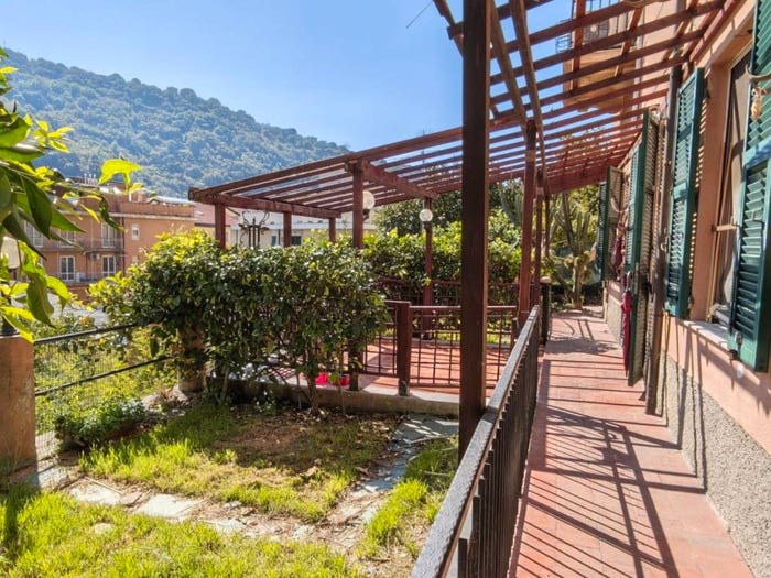 Appartamento trilocale in vendita in Salita delle gavette, Molassana, Genova