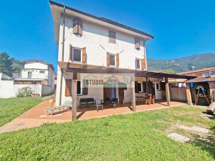 Casa con 5 locali in vendita in Via Della Serra, Camaiore Paese, Camaiore