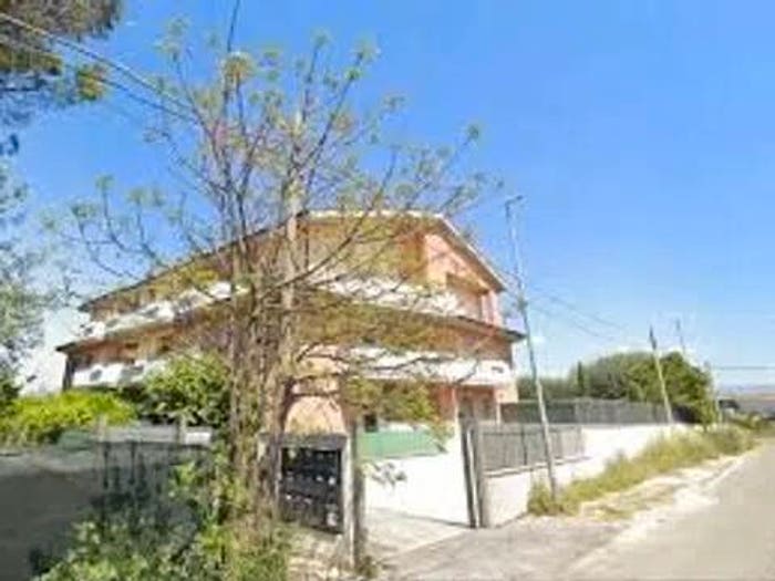 Appartamento trilocale in vendita in Via Riola Sardo, Rocca Cencia, Roma