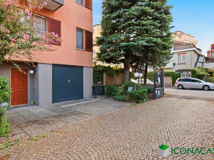 Casa quadrilocale in vendita in Via dei Fiori, Centro, Opera