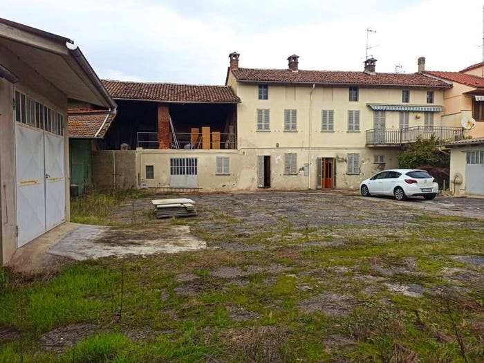 Casa con 6 locali in vendita in Via de' Reali, Centro, Candia Lomellina