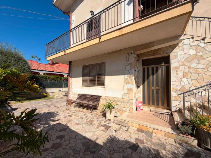 Casa con 6 locali in vendita in Via Aragona, Scala Greca Neapolis, Siracusa