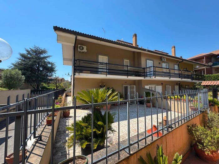 Casa con 6 locali in vendita in Via dei Casali, Squarciarelli Casalaccio Pratone, Grottaferrata
