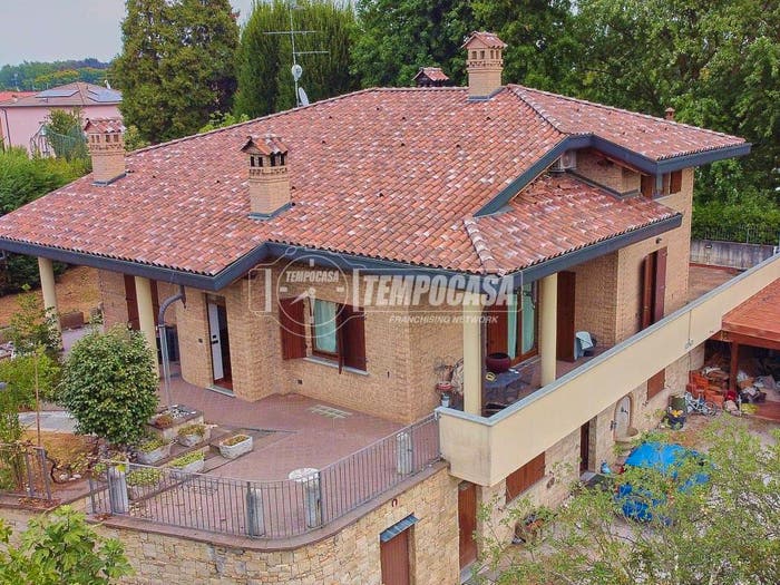 Casa con 5 locali in vendita in Via Valtellina, Centro, Fino Mornasco