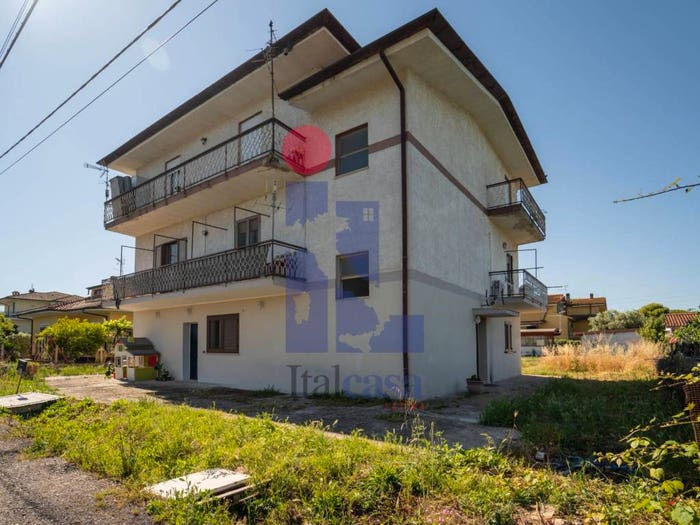 Appartamento quadrilocale in vendita in Via della Darsena, Gionchetto, Latina
