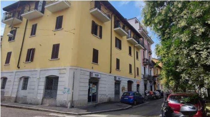 Appartamento trilocale in vendita in Piazza Anita Garibaldi, Baggio, Milano
