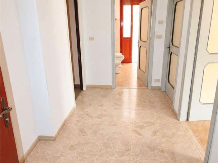 Appartamento con 6 locali in vendita in Claudia, Centro, Maranello