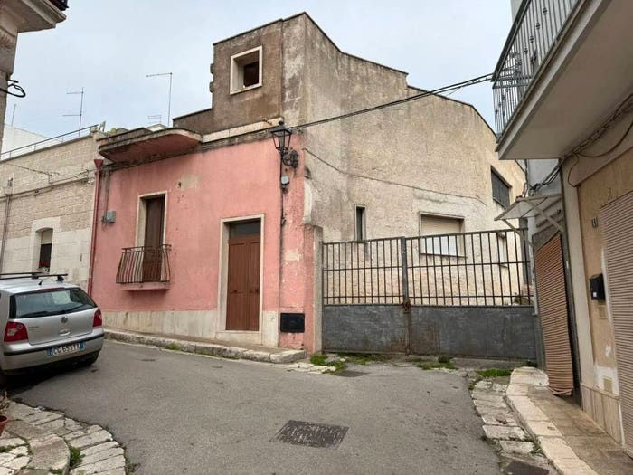 Casa con 6 locali in vendita in Via Roma No Number, Centro, Carovigno