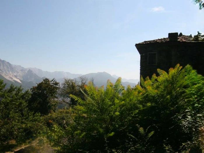 Casa con 6 locali in vendita in Fontia Fossola Fossone, Carrara
