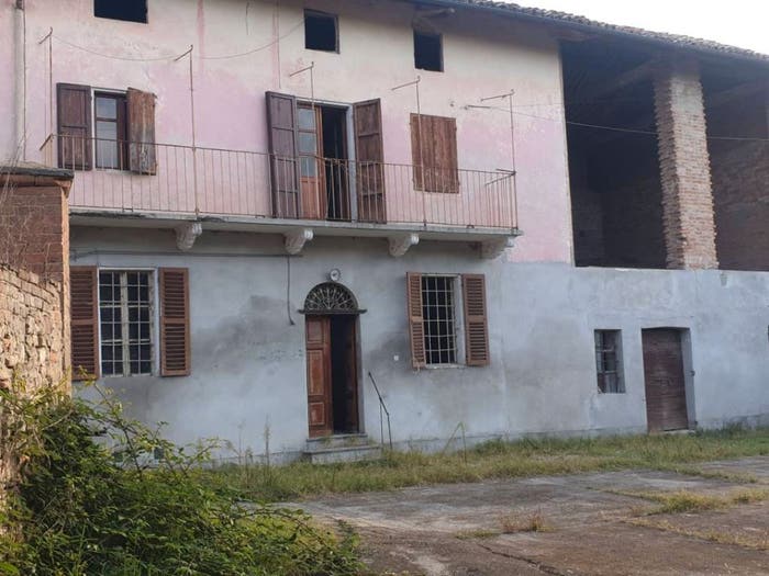 Casa con 6 locali in vendita in Strada Sartore, Cocconato