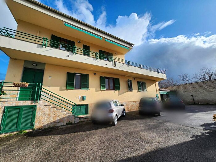 Casa quadrilocale in vendita in Via Camaldoli Traversa, Scisciano