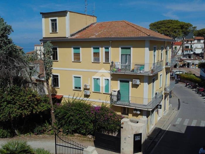 Appartamento trilocale in vendita in Via Senatore Peppino Manente Comunale, Santa Maria, Castellabate