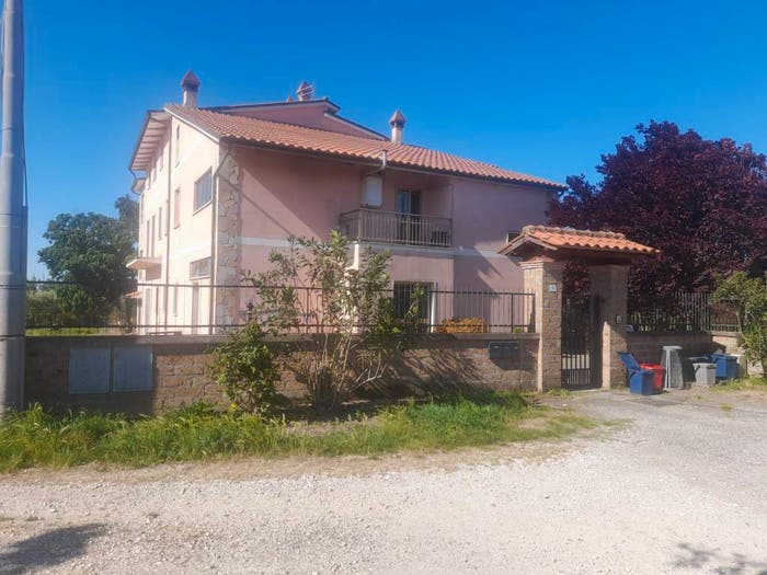 Appartamento quadrilocale in vendita in Via Montilapi, Gallese