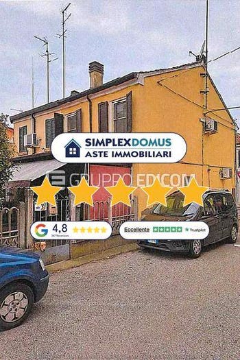 Appartamento quadrilocale in vendita in Via Riviera Cavallotti, Centro, Codigoro