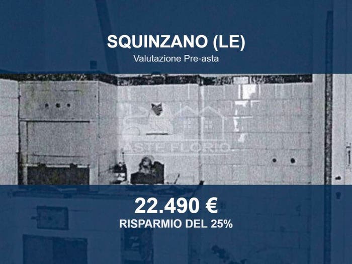 Casa bilocale in vendita in Via Galliano e Paisiello, Squinzano