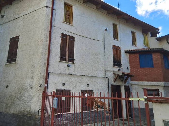 Appartamento con 5 locali in vendita in Via Aprile, Centro, Sardigliano