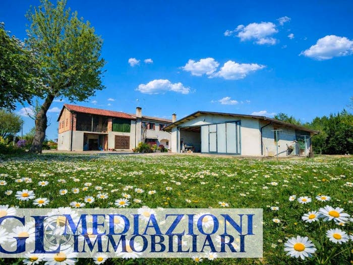 Casa quadrilocale in vendita in Strada Valsugana, Centro, Noale