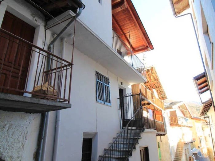 Casa bilocale in vendita in Via Vecchia, Frassino