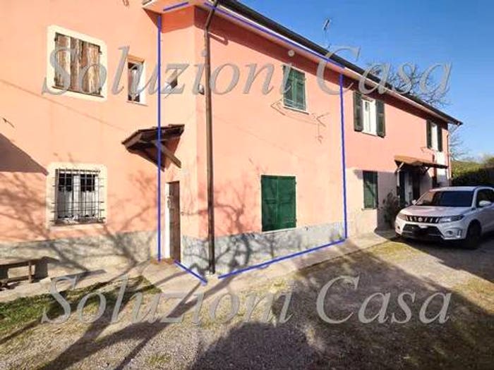 Casa quadrilocale in vendita in Frazione Monterotondo, Gavi