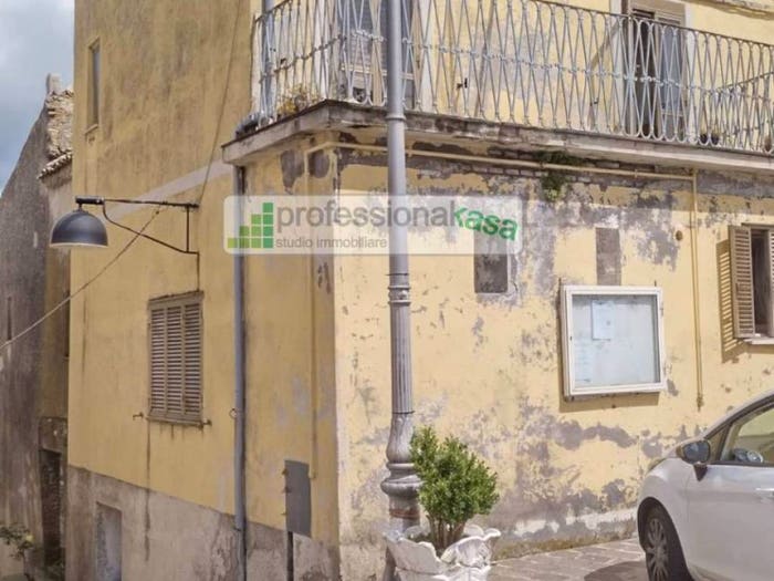 Casa quadrilocale in vendita in Centro Storico, Centro, Celenza sul Trigno