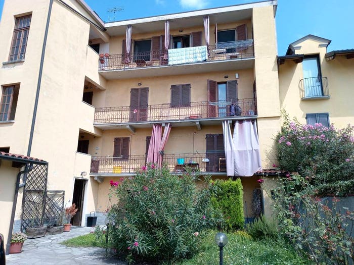 Appartamento quadrilocale in vendita in Via Benedetto Cairoli, Centro, Chivasso