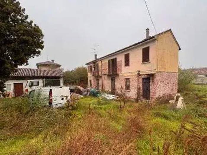 Casa con 6 locali in vendita in Via Carlo Albani, Centro, Gropello Cairoli