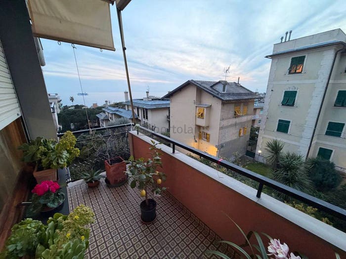 Appartamento con 5 locali in vendita in Via Marasso, Quinto, Genova