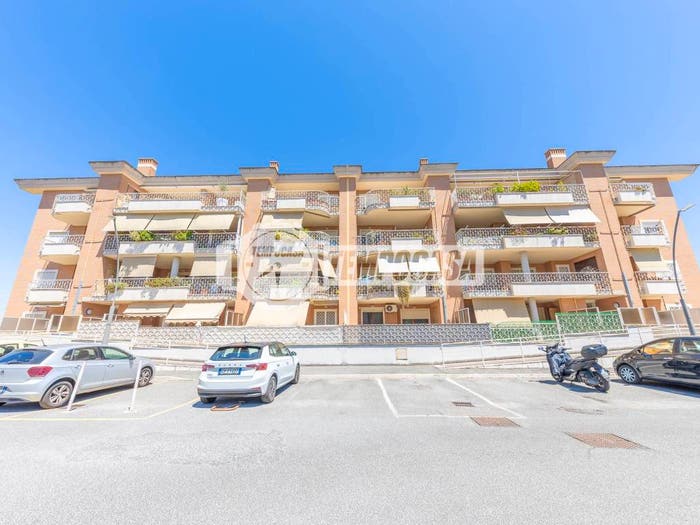 Appartamento bilocale in vendita in Viale Vincenzo Marronaro, Vallerano, Roma