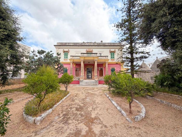 Casa quadrilocale in vendita in Corso Nazionale, Pezze di Greco Pozzo Faceto Montalbano, Fasano