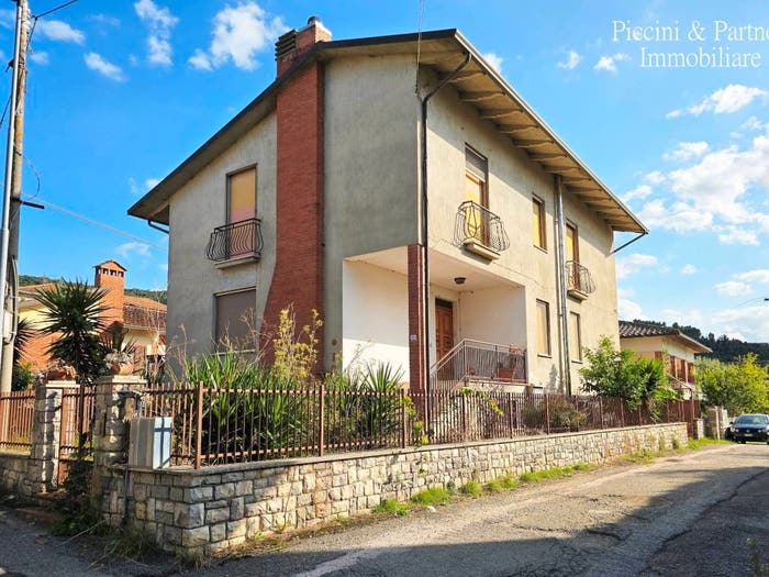 Casa con 6 locali in vendita in Via Baldami, Sant'arcangelo, Magione