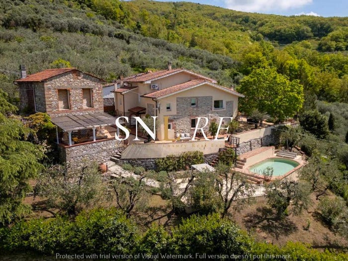 Casa con 6 locali in vendita in Via Roncovisi, Monsummano Terme