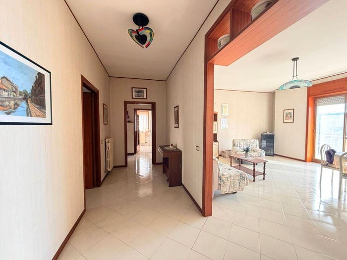 Appartamento quadrilocale in vendita in Via Antonio Vivaldi, Centro, Bellona