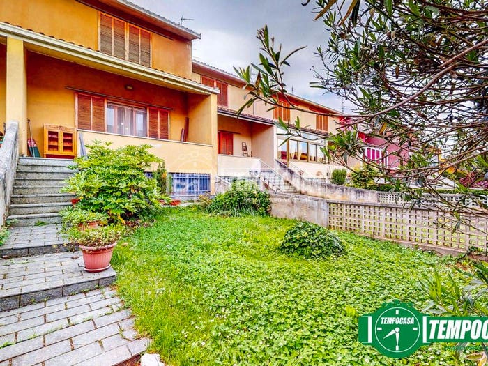 Casa trilocale in vendita in Strada Paceto, Centro, Mede