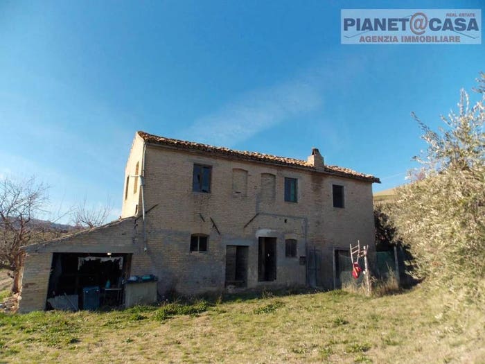 Casa con 6 locali in vendita in Valle San Martino, Appignano del Tronto