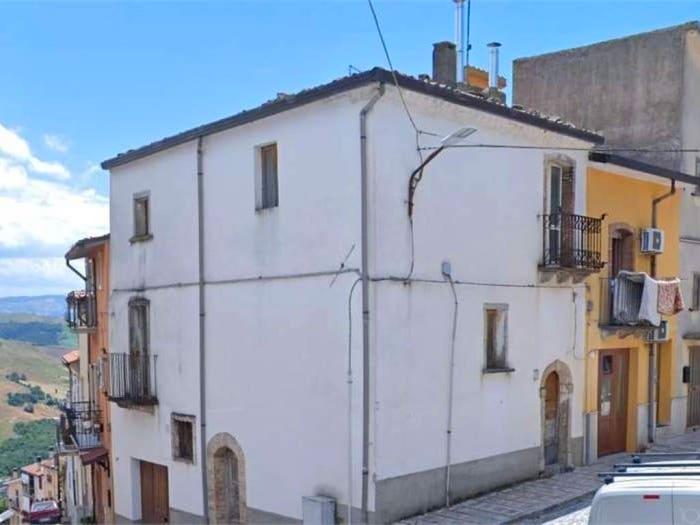 Casa con 5 locali in vendita in Via montauro, San Bartolomeo in Galdo